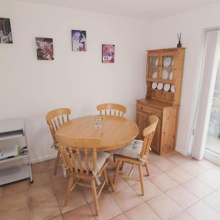 ソリフル 2 Bed House - Bhx - Necヴィラ エクステリア 写真