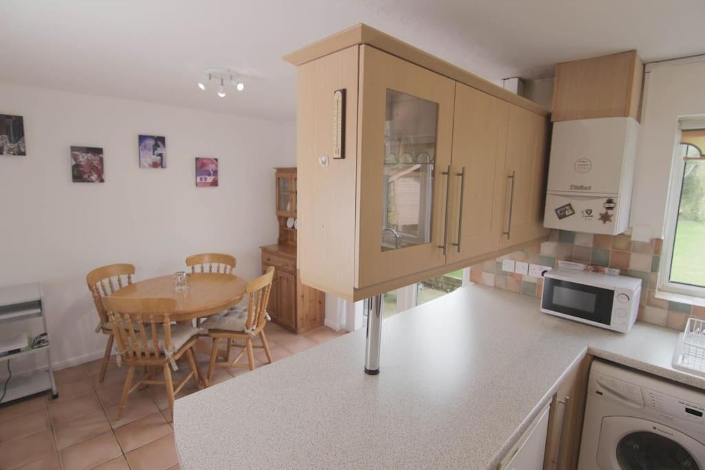 ソリフル 2 Bed House - Bhx - Necヴィラ エクステリア 写真