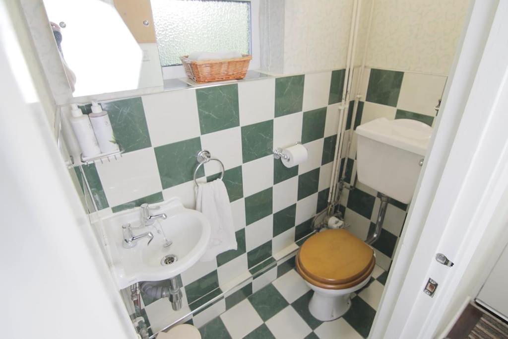 ソリフル 2 Bed House - Bhx - Necヴィラ エクステリア 写真
